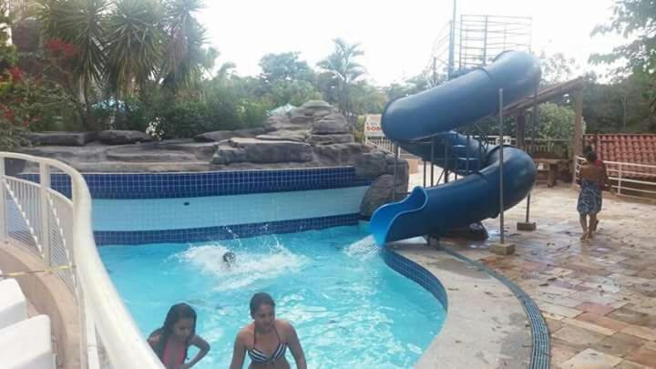 Ecologic Park Ap 2 Quartos Para 7 Pessoas 1Park Aquatico 10 Piscinas Termais Caldas Novas Dış mekan fotoğraf